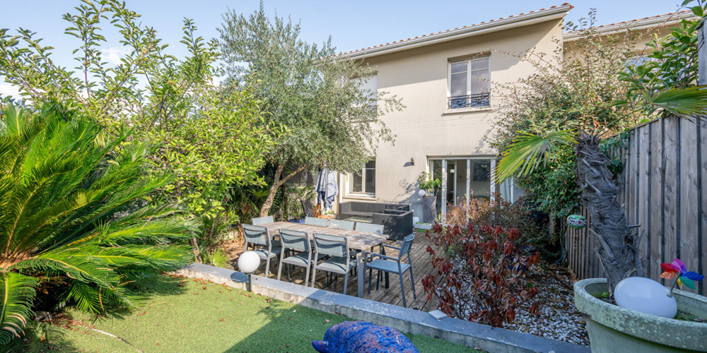 maison à LE BOUSCAT (33110)